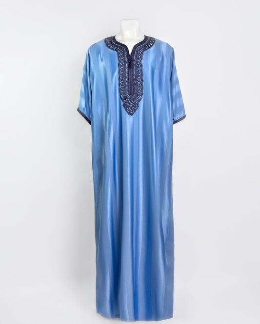 Gandoura en bleu rayé pour homme en Tissu Mlifa avec Aâkad et Sfifa quatre files en soie blanc marine - Caftan Nawal